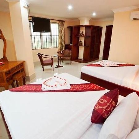 Mittapheap Hotel Kampot Exterior photo