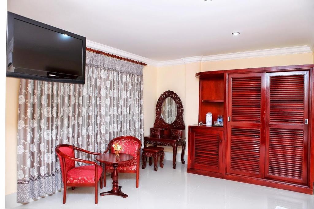 Mittapheap Hotel Kampot Room photo